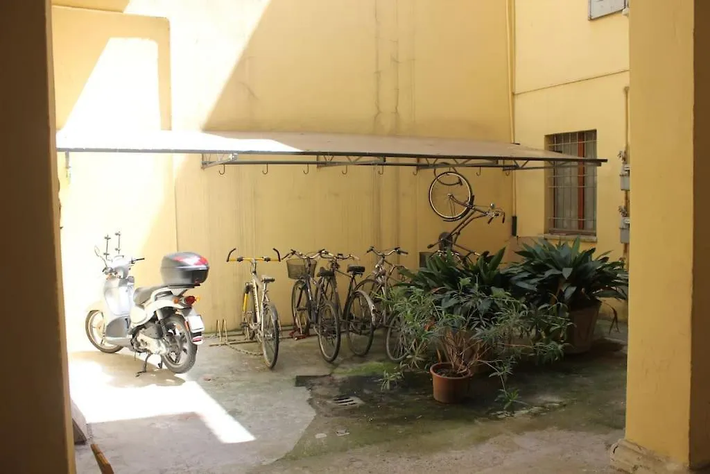 Appartamento Lovely Flat, Ground Floor Centre Of Bologna! :)