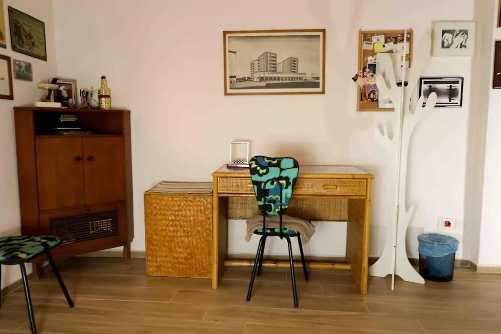 Lovely Flat, Ground Floor Centre Of Bologna! :) Italia