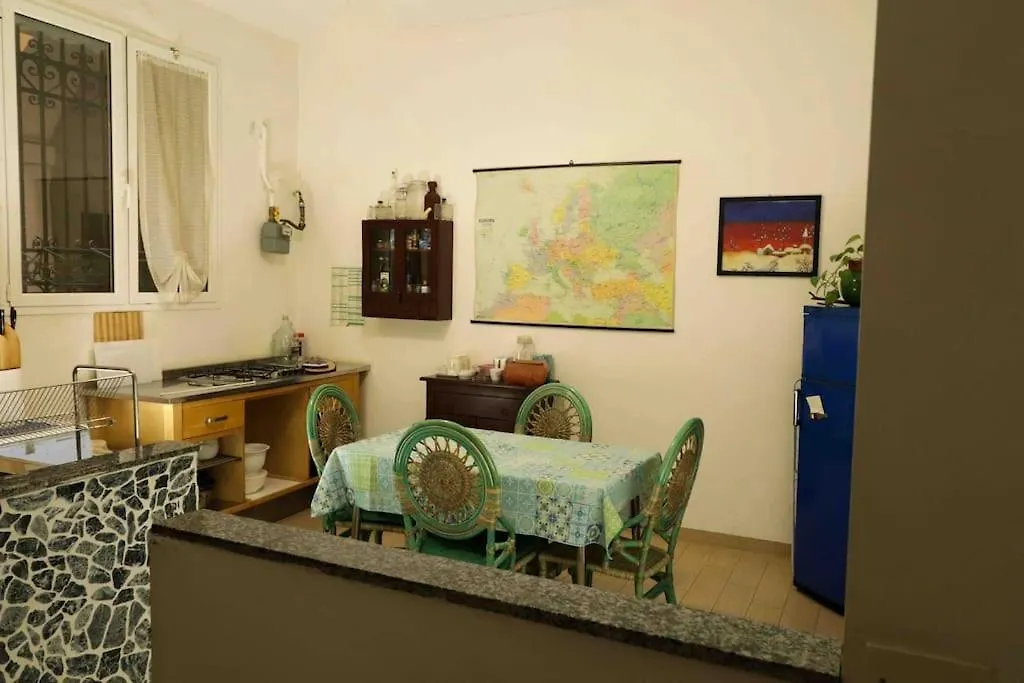 Apartment Lovely Flat, Ground Floor Centre Of Bologna! :)